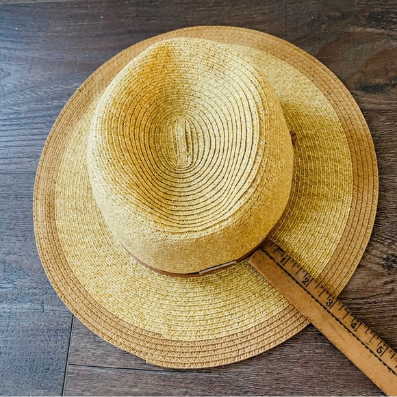 Vince Camuto hat - Picture 4 of 9